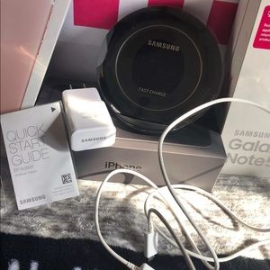 Samsung Wireless Charging Stand